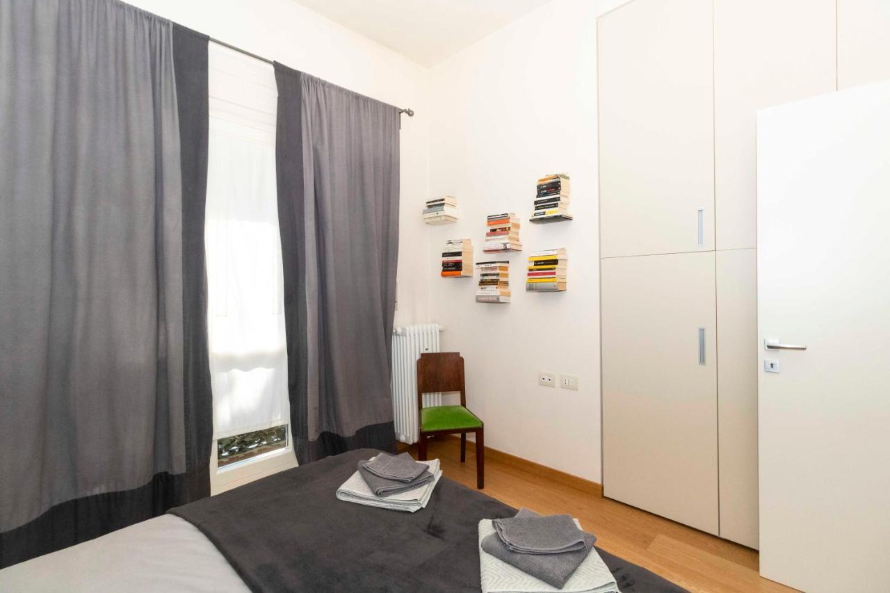Charming Apartment With Parking! トリノ エクステリア 写真