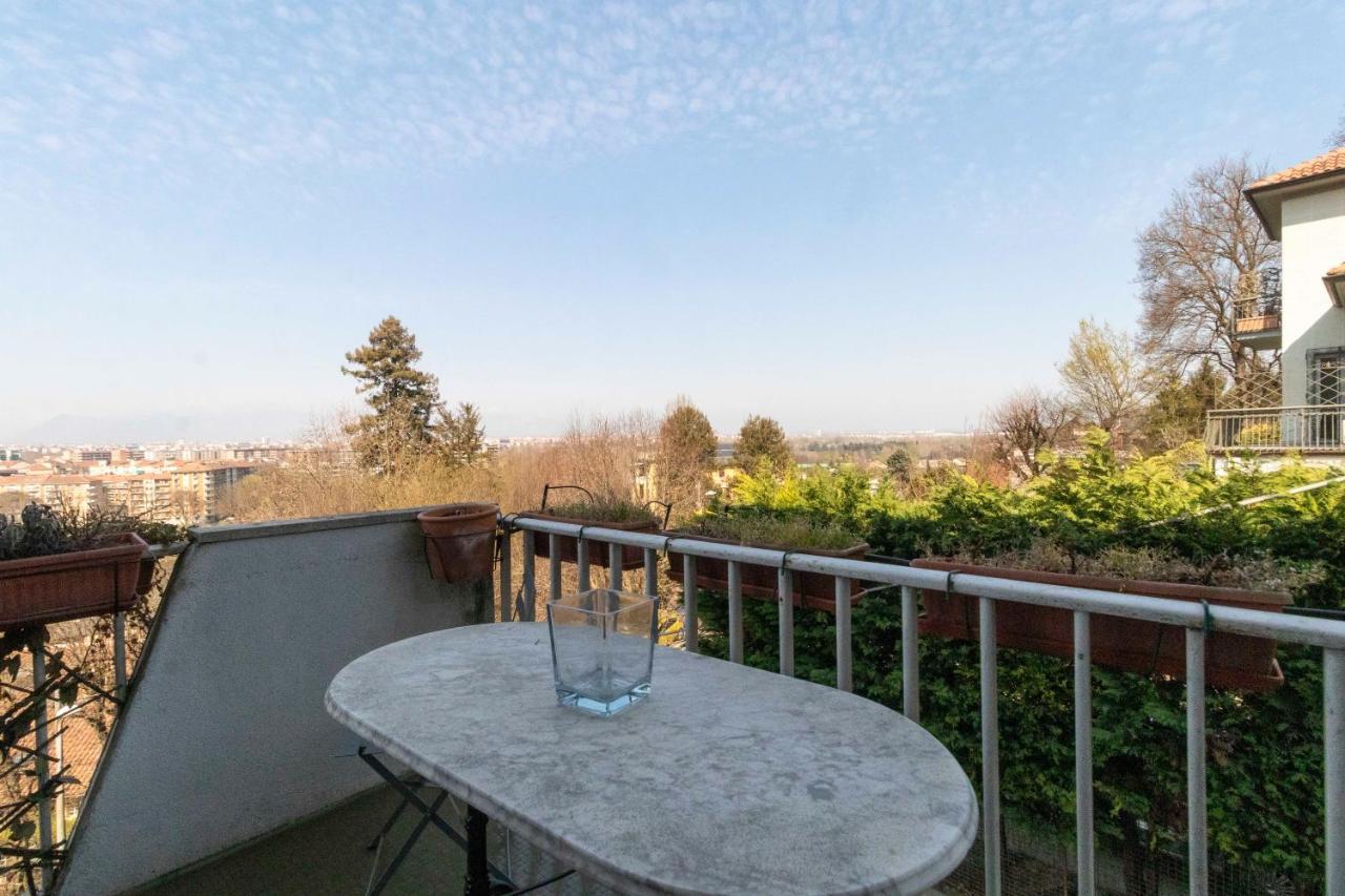 Charming Apartment With Parking! トリノ エクステリア 写真