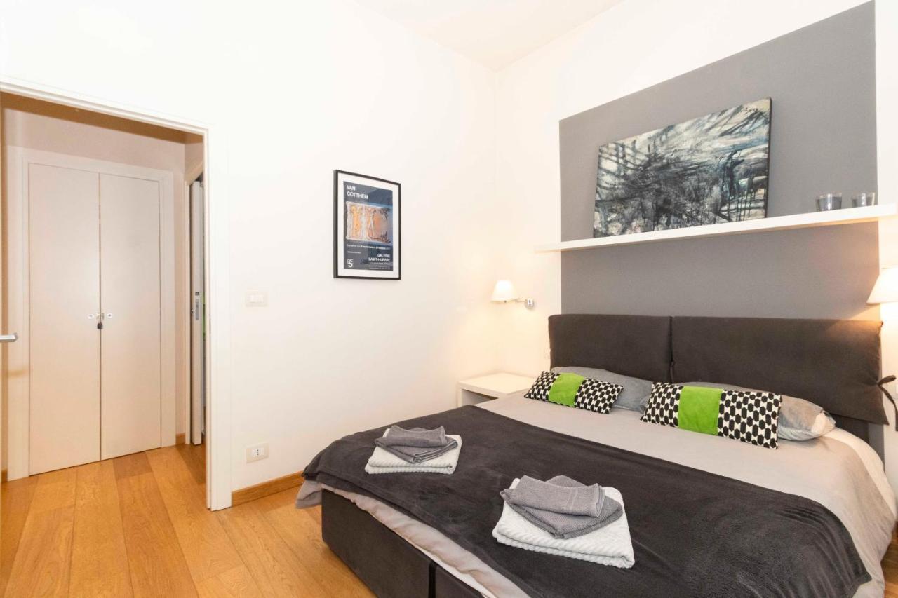 Charming Apartment With Parking! トリノ エクステリア 写真