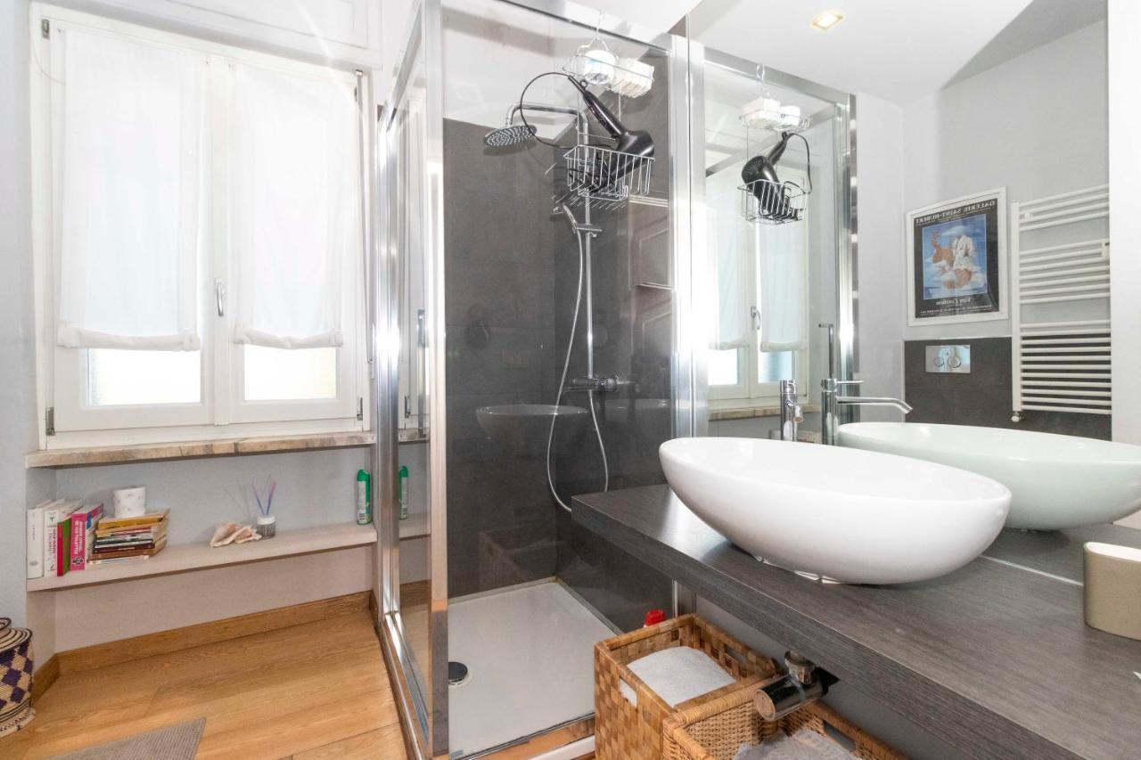 Charming Apartment With Parking! トリノ エクステリア 写真